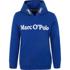 Bluza w kolorze niebieskim. Niebieskie bluzy chłopięce z nadrukiem marki Marc O'Polo Junior, z bawełny. W wyprzedaży za 105,95 zł.