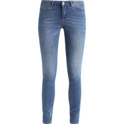 Jeansy damskie: Vero Moda VMSEVEN Jeans Skinny Fit medium blue denim