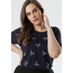 Granatowa Bluzka Rue. Niebieskie bluzki damskie Born2be, xl, bez wzorów, z dzianiny, klasyczne, z okrągłym kołnierzem, z krótkim rękawem. Za 49,99 zł.