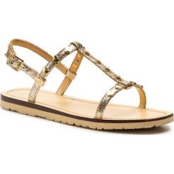 Sandały LOVE MOSCHINO - JA16411G07JG0900 Platino. Żółte klapki damskie Love Moschino, z aplikacjami, ze skóry ekologicznej, bez obcasa. W wyprzedaży za 339,00 zł.