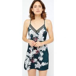 Etam - Koszulka nocna Goyave. Zielone piżamy damskie Etam, xl, bez wzorów, z elastanu, bez rękawów. W wyprzedaży za 119,90 zł.