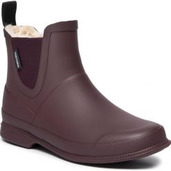 Kalosze TRETORN - Eva Classic Winter 473210 Plum 90. Fioletowe kalosze damskie Tretorn, bez wzorów, z tworzywa sztucznego. Za 349,00 zł.