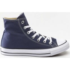 Converse granatowe M9622. Trampki i tenisówki damskie Converse, bez wzorów, bez zapięcia. W wyprzedaży za 279,00 zł.