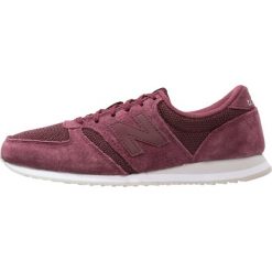 New Balance U420 Tenisówki i Trampki burgundy. Czerwone tenisówki damskie New Balance, z materiału. W wyprzedaży za 246,35 zł.