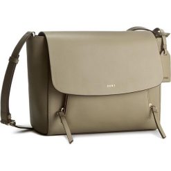 Torebka DKNY - Greenwich Smooth Cal R461020205 Soft Clay 263. Pomarańczowe listonoszki damskie DKNY, bez wzorów, ze skóry, klasyczne, bez dodatków. W wyprzedaży za 779,00 zł.