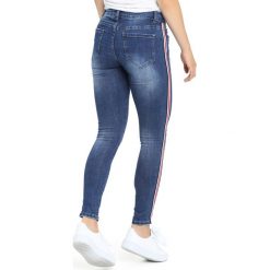 Jeansy damskie: Granatowe Jeansy Thin Red