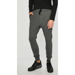 Brave Soul - Spodnie. Szare spodnie męskie Brave Soul, na co dzień, m, bez wzorów, z bawełny, casualowe. W wyprzedaży za 59,90 zł.