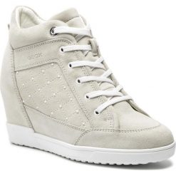 Sneakersy GEOX - D Carum C D84ASC 022AU C5002 Cream. Brązowe półbuty damskie Geox, z zamszu. W wyprzedaży za 359,00 zł.
