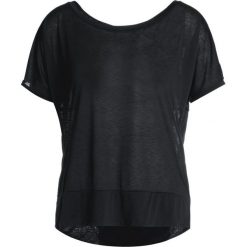 ASICS CROP &SHADOW BRILLIANT Tshirt z nadrukiem performance black. Czarne topy sportowe damskie Asics, s, z nadrukiem, z materiału. W wyprzedaży za 126,65 zł.