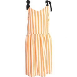 Custommade RAQUEL Sukienka letnia orange paradis. Pomarańczowe sukienki damskie marki Custommade, na lato, bez wzorów, z jedwabiu, bez kołnierzyka, bez rękawów. Za 839,00 zł.