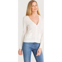 KARDIGAN NAVATA Weekend Max Mara. Białe swetry damskie Weekend Max Mara, s, bez wzorów, z materiału, bez rękawów, bez kaptura. Za 552,30 zł.