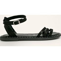 Tamaris - Sandały skórzane. Czarne klapki damskie Tamaris, bez wzorów, ze skóry, bez obcasa, na obcasie. Za 239,90 zł.
