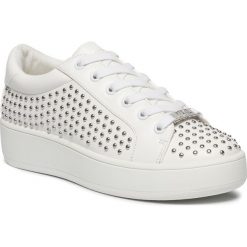 Sneakersy STEVE MADDEN - Badie SM11000650-02002-122 Wht W/Stud. Białe półbuty damskie Steve Madden, ze skóry ekologicznej. W wyprzedaży za 299,00 zł.