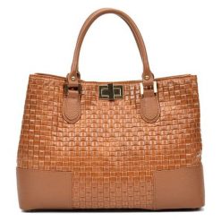 Torebki klasyczne damskie: Skórzana torebka w kolorze jasnobrązowym – (S)27 x (W)38 x (G)15 cm