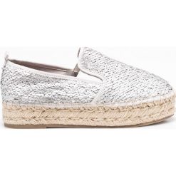 Steve Madden - Espadryle Poppie Silver. Szare espadryle damskie Steve Madden, bez wzorów, z gumy, bez obcasa. W wyprzedaży za 139,90 zł.