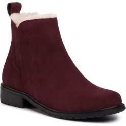Sztyblety EMU AUSTRALIA - Pioneer W11292 Claret/Bordeaux. Czerwone kozaki damskie EMU Australia, z wełny, eleganckie, bez obcasa, na obcasie, bez zapięcia. W wyprzedaży za 419,00 zł.
