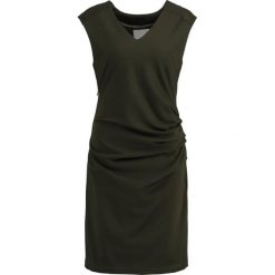 Sukienki: Kaffe INDIA VNECK Sukienka z dżerseju burnt green