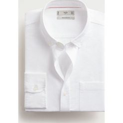 Mango Man - Koszula Oxford. Białe koszule męskie Mango Man, s, bez wzorów, z bawełny, eleganckie, button down, z długim rękawem. Za 139,90 zł.