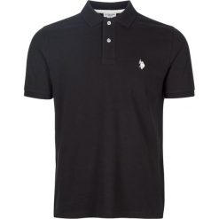 Koszulka polo w kolorze czarnym. Czarne koszulki męskie U.S. Polo Assn., s, z haftami, z bawełny, polo, bez rękawów. W wyprzedaży za 128,95 zł.