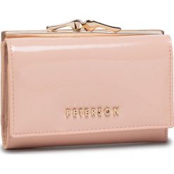 Mały Portfel Damski PETERSON - 412-09-27-07 L.Pink. Różowe portfele damskie Peterson, bez wzorów, ze skóry. Za 139,00 zł.
