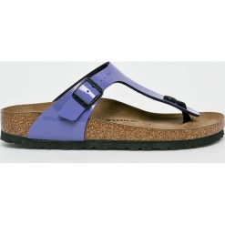 Birkenstock - Japonki. Fioletowe klapki damskie Birkenstock, bez wzorów, ze skóry, bez obcasa. W wyprzedaży za 179,90 zł.