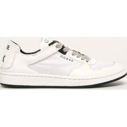 Guess Jeans - Buty. Białe sneakersy męskie Guess Jeans, z okrągłym noskiem, na sznurówki. W wyprzedaży za 299,90 zł.