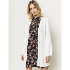 Kardigan Pinko Pescecane PE 20 BLK01 1G14QU Y632. Białe swetry damskie Pinko, s, bez wzorów, z bawełny. W wyprzedaży za 749,00 zł.