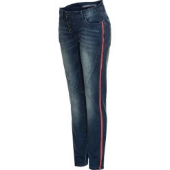 Dżinsy Boyfriend bonprix dirty denim. Niebieskie jeansy damskie bonprix. Za 149,99 zł.