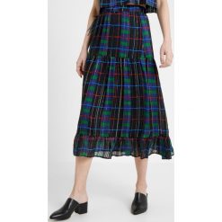 Gestuz TILDE SKIRT Długa spódnica black. Czarne długie spódnice marki Gestuz, z jedwabiu, długie. Za 839,00 zł.