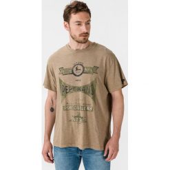 Pepe Jeans Harvey Koszulka Brązowy. Pomarańczowe podkoszulki męskie Pepe Jeans, s, z haftami, z bawełny, z krótkim rękawem. Za 175,95 zł.