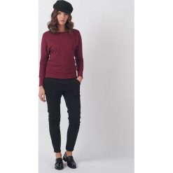 Spodnie "Zanzibare" w kolorze czarnym. Czarne spodnie damskie Chattawak, w paski, z standardowym stanem. W wyprzedaży za 129,95 zł.