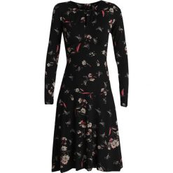 Vive Maria VM LOVEAFFAIR DRESS Sukienka z dżerseju black. Czarne sukienki z falbanami marki Vive Maria, xl, z dżerseju. Za 379,00 zł.
