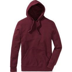 Bluza z kapturem Regular Fit bonprix czerwony klonowy. Czerwone bluzy męskie bonprix, xxl, bez wzorów, z kapturem, bez rękawów, z kapturem. Za 54,99 zł.