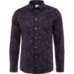 PS by Paul Smith MENS SLIM FIT Koszula dark navy. Niebieskie koszule męskie marki PS by Paul Smith, xl, bez wzorów, z elastanu, bez kołnierzyka, bez rękawów. Za 689,00 zł.