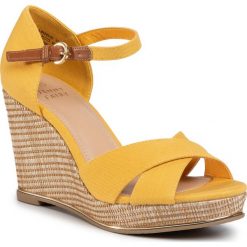 Espadryle JENNY FAIRY - LS5242-01 Yellow. Żółte espadryle damskie Jenny Fairy, bez wzorów, ze skóry ekologicznej, bez obcasa, na obcasie. W wyprzedaży za 69,99 zł.