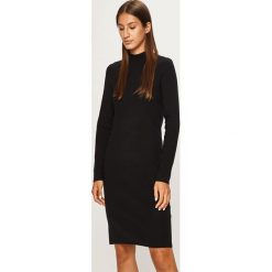 Vero Moda - Sukienka. Czarne sukienki damskie Vero Moda, s, bez wzorów, z poliesteru, z okrągłym kołnierzem, z długim rękawem, długie, midi, dopasowane. W wyprzedaży za 119,90 zł.