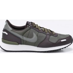 Nike Sportswear - Buty Air Vrtx. Szare buty sportowe męskie marki Nike Sportswear, ze skóry, trekkingowe. W wyprzedaży za 239,90 zł.