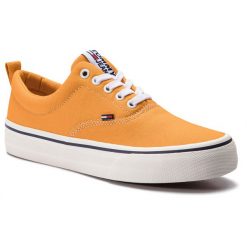 Tenisówki TOMMY JEANS - Classic Tommy Jeans Sneaker EM0EM00259 Radiant Yellow 726. Żółte półbuty męskie Tommy Jeans, bez wzorów, z jeansu, eleganckie, bez zapięcia. W wyprzedaży za 249,00 zł.