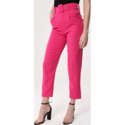 Fuksjowe Spodnie Graceful. Spodnie damskie Born2be, s, w paski, z tkaniny. Za 89,99 zł.