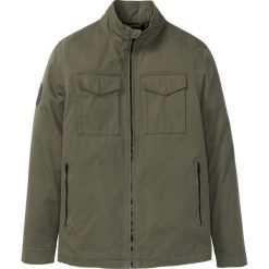 Kurtka bojówka Regular Fit bonprix ciemnooliwkowy. Zielone płaszcze męskie bonprix, m, z aplikacjami, bez kaptura. Za 189,99 zł.