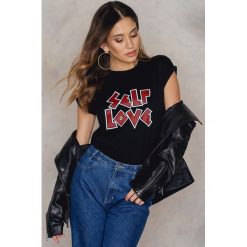 T-shirty damskie: Josefin Ekström for NA-KD T-shirt Self Love – Black
