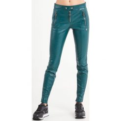 SPODNIE GRASSY SPORTALM. Spodnie damskie Sportalm, bez wzorów, z jeansu, eleganckie. Za 789,00 zł.