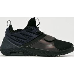 Nike - Buty. Czarne halówki męskie marki Nike, z gumy, na sznurówki. W wyprzedaży za 349,90 zł.