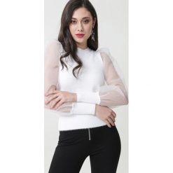 Biały Sweter Sufyaan. Białe swetry damskie Born2be, s, bez wzorów, z dzianiny, eleganckie, bez rękawów, bez kaptura. Za 109,99 zł.