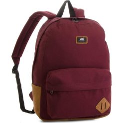 Plecak VANS - Old Skool II Ba V000ONIKRJ Port Royale. Czerwone plecaki męskie marki Vans, z materiału, sportowe. W wyprzedaży za 139,00 zł.