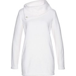 Sweter z puszystej przędzy bonprix biel wełny. Białe swetry damskie bonprix, bez wzorów, z wełny, bez rękawów, bez kaptura. Za 44,99 zł.
