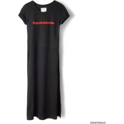 T-shirty damskie: Long T-shirt czarny Superbohaterka