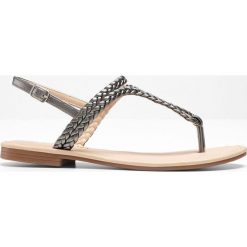 Sandały japonki bonprix szary metaliczny. Szare klapki damskie bonprix, w paski, bez obcasa, z paskami. Za 54,99 zł.
