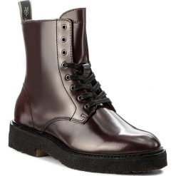 Botki MARC O'POLO - 708 14266301 112 Bordo 375. Czerwone botki damskie na obcasie marki Marc O'Polo, z materiału. W wyprzedaży za 469,00 zł.