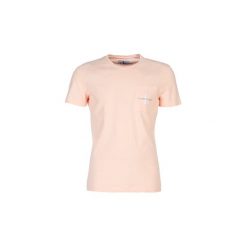T-shirty z krótkim rękawem Calvin Klein Jeans MONOGRAM POCKET SLIM. Różowe t-shirty męskie Calvin Klein Jeans, xs, bez wzorów, z jeansu, bez kołnierzyka, krótkie. Za 99,38 zł.